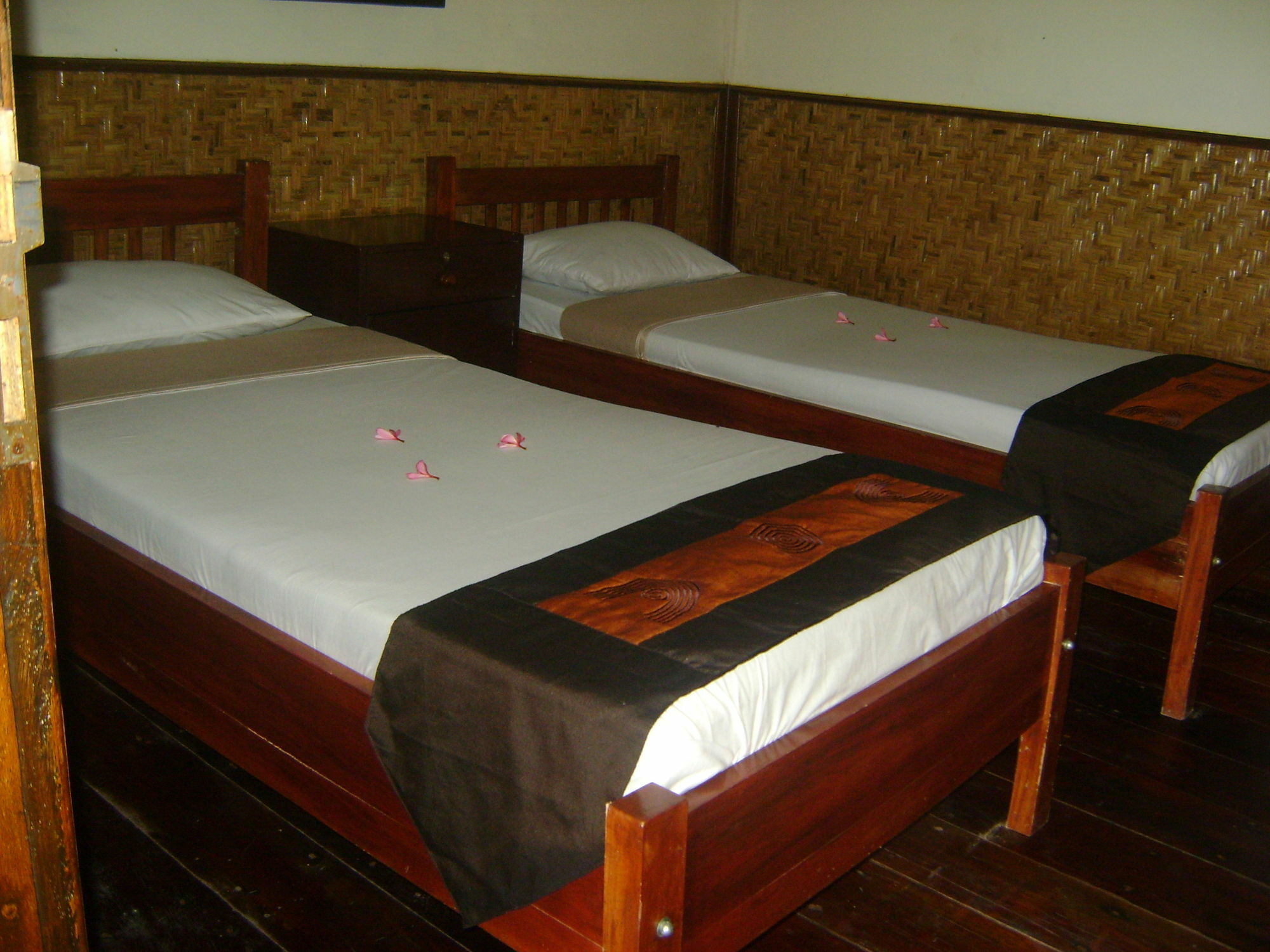 Nirvana Gili Sudak Exterior foto